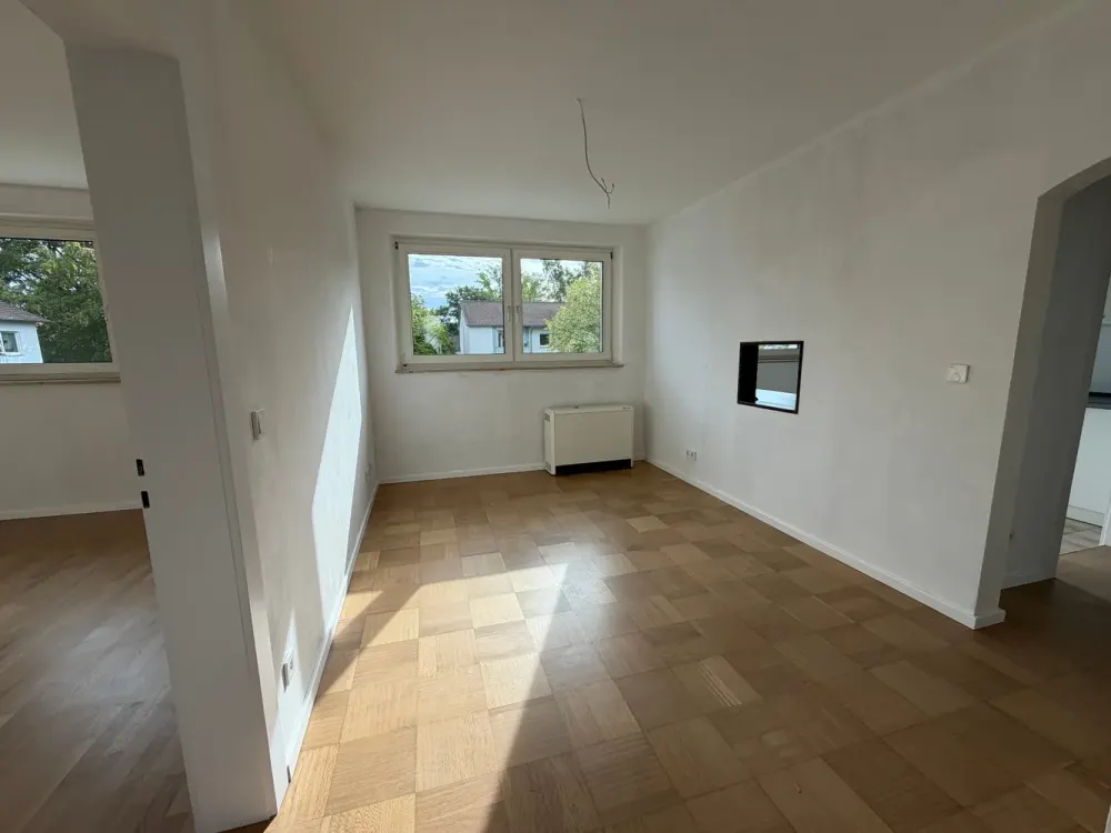 Geräumige 4-Zimmer-Wohnung mit EBK in Erlangen