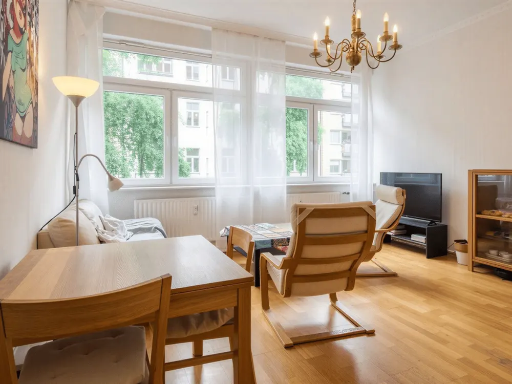 Sehr helle Wohnung direkt am Spreekanal
