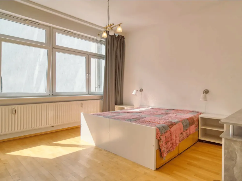 Sehr helle Wohnung direkt am Spreekanal