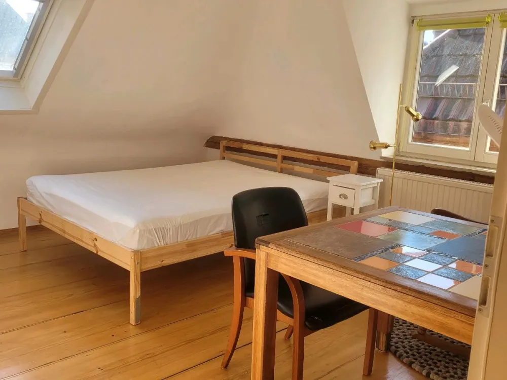 Möbliertes Zimmer nähe Ostendplatz Stuttgarter