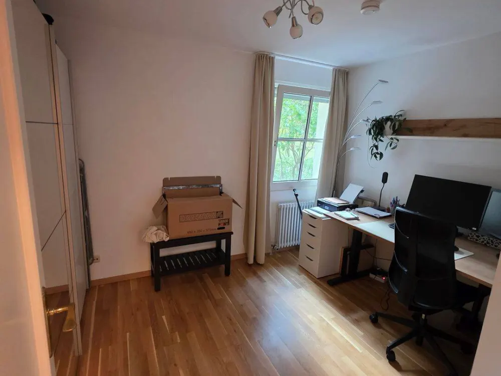 * Alle Besichtigungstermine bereits vergeben* Helle 3-Zimmer-Wohnung Schwabing