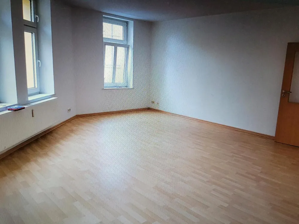3 Zimmer im 1 OG in netter Hausgemeinschaft suchen neue Mieter!