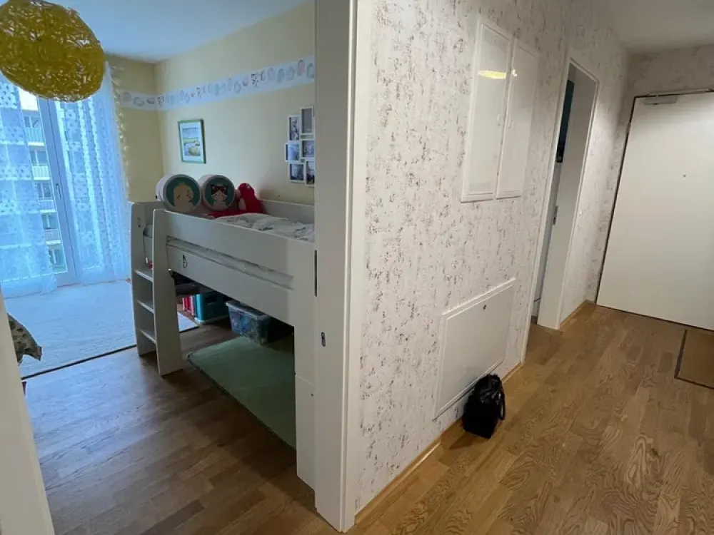 Commission-Free: Modern 4-Room Apartment with 2 Underground Parking Spaces & Wallbox