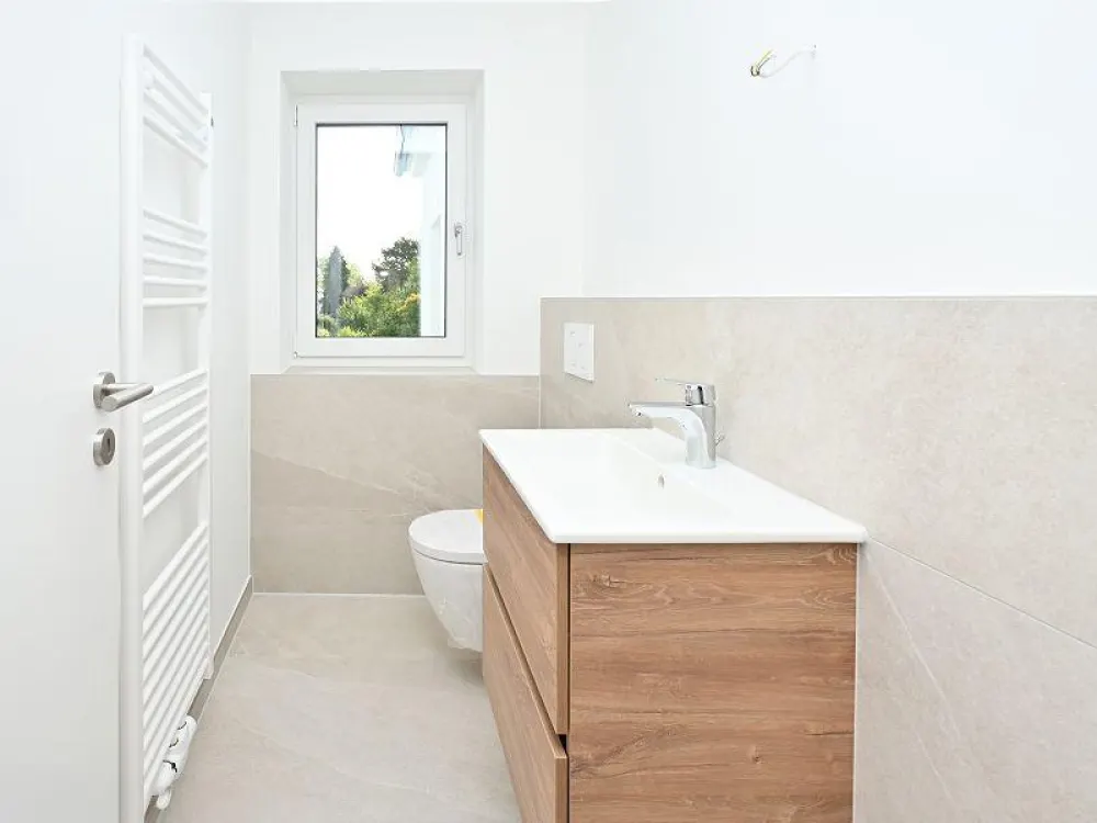 Erstbezug nach Sanierung: 4-Zimmer-Wohnung in Bemerode!