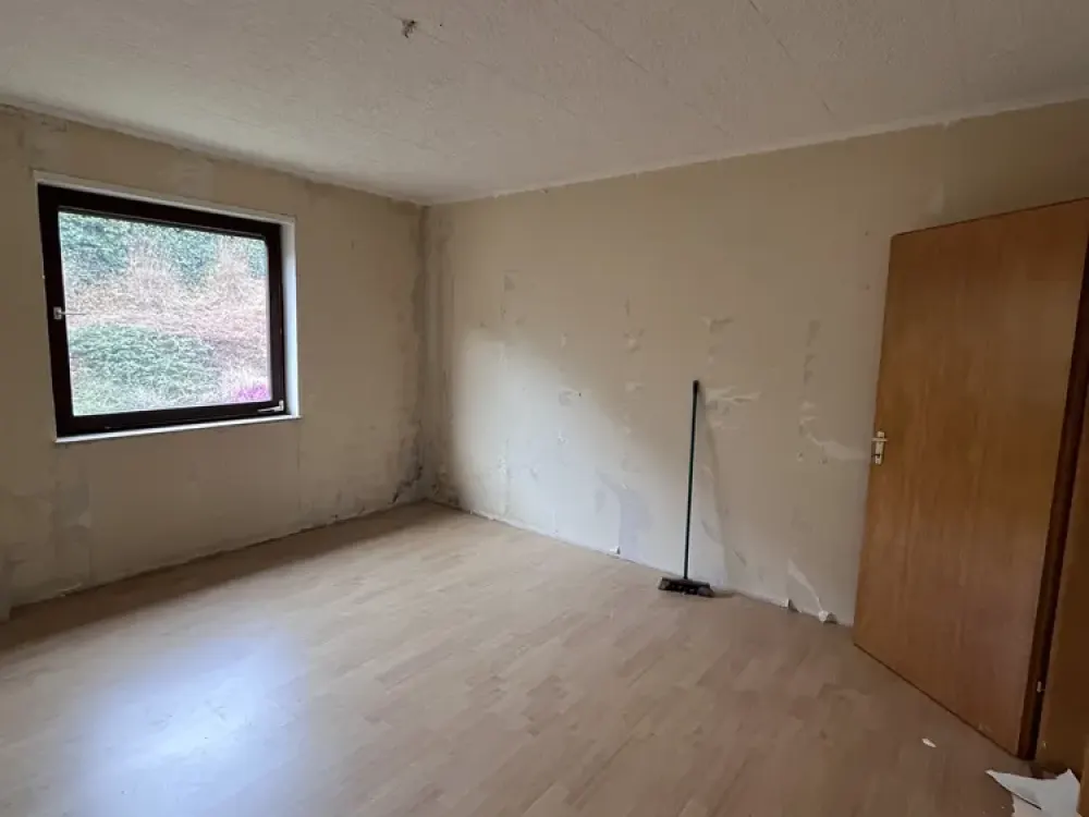 Attraktive 3,5-Zimmer-Balkonwohnung *renoviert, modernisiert, Natursteinboden* ab Juni 2025 frei