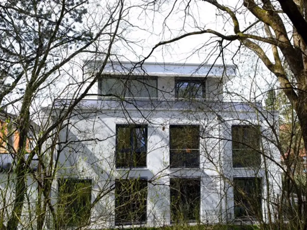 2-Zimmer-Neubau-Penthousewohnung mit Einbauküche u. TG-Stellplatz