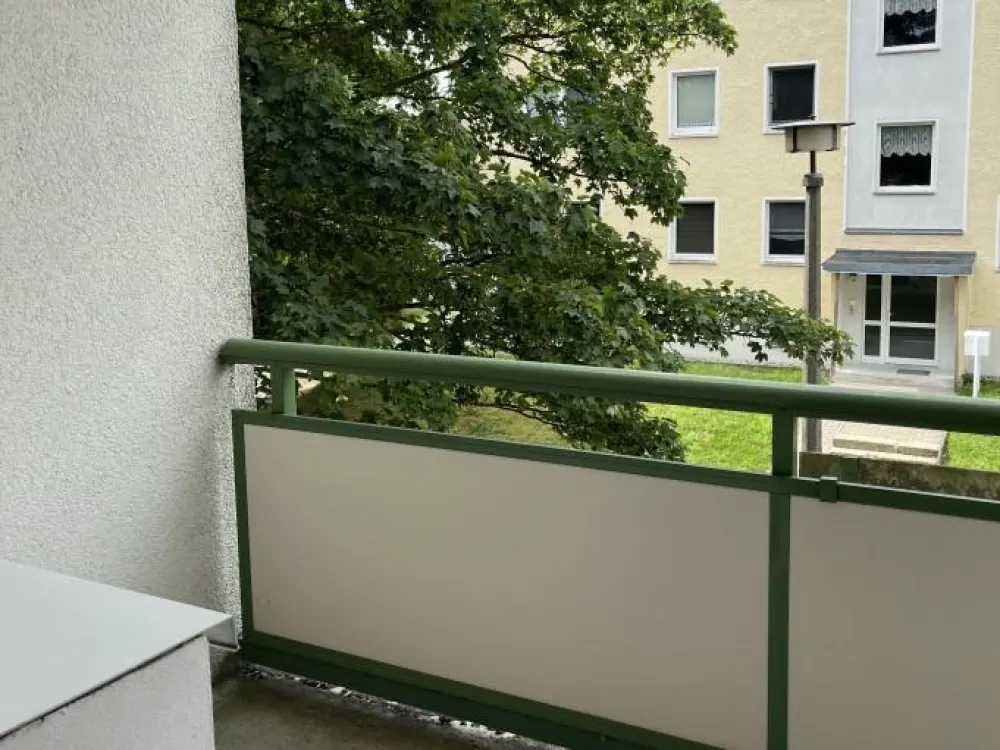 Hübsche Wohnung mit schönem Balkon in grüner und ländlicher Umgebung
