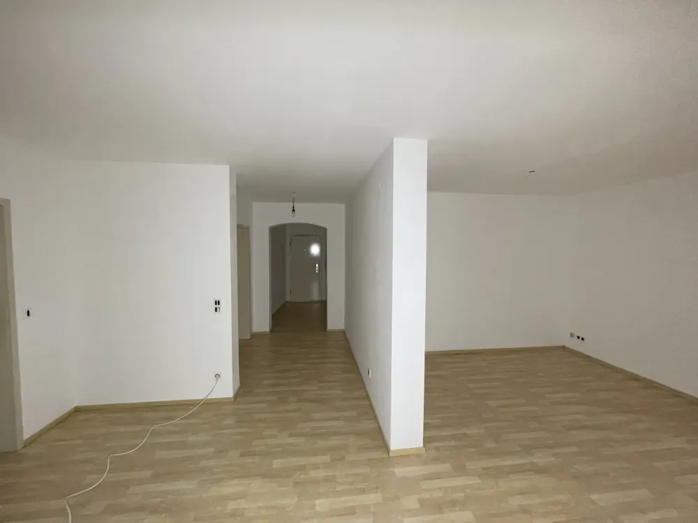 Schöne helle 2-Zimmer Souterrain Wohnung in Langen