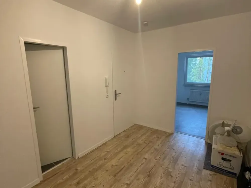 Traumhafte 4-Zimmer-Wohnung im Grünen mit Schwimmbad, ideal für Paare und Familien