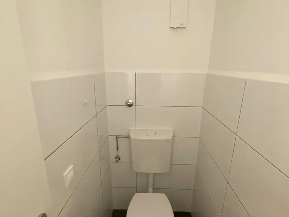 Traumhafte 4-Zimmer-Wohnung im Grünen mit Schwimmbad, ideal für Paare und Familien