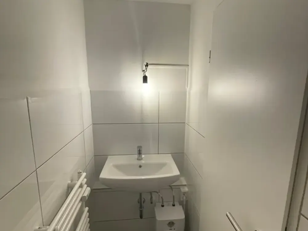 Traumhafte 4-Zimmer-Wohnung im Grünen mit Schwimmbad, ideal für Paare und Familien