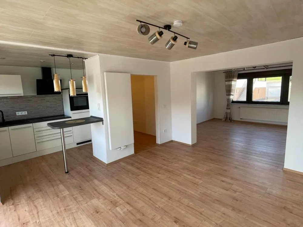Wunderschöne kernsanierte 4-Zimmerwohnung