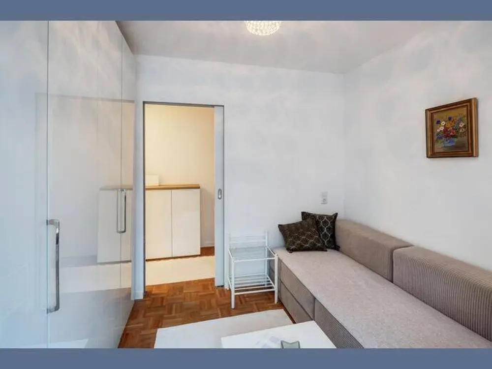 Möbliert: Helle 2,5-Zimmer Wohnung, Nähe Prinzregententheater