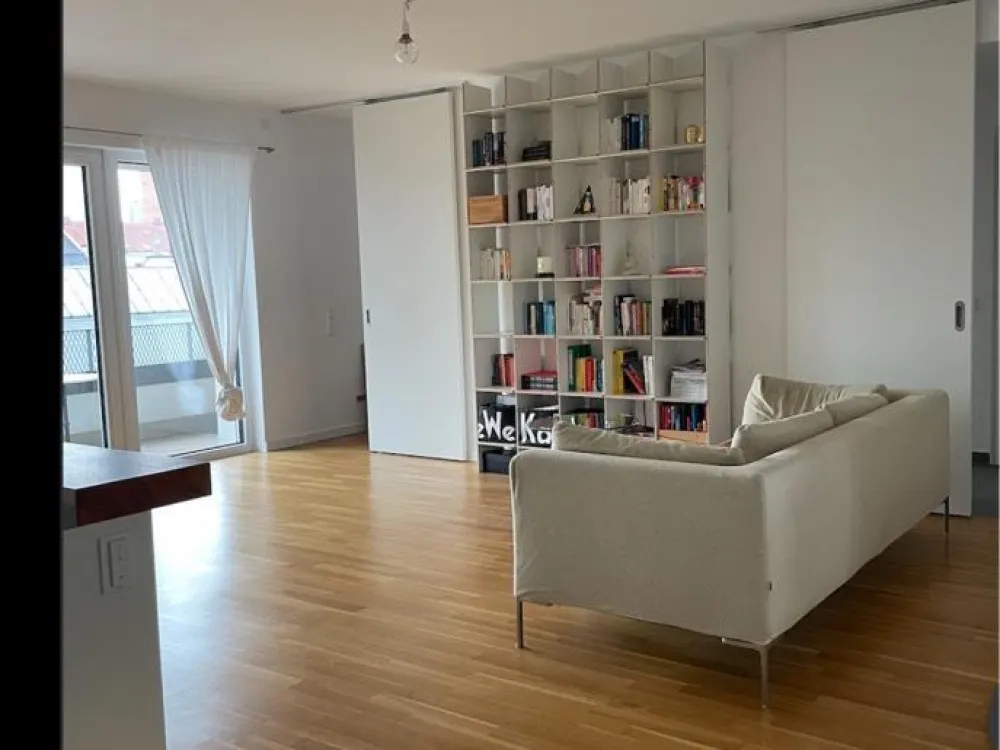 LUXURY 2 Room Studio | near ECB | prime location