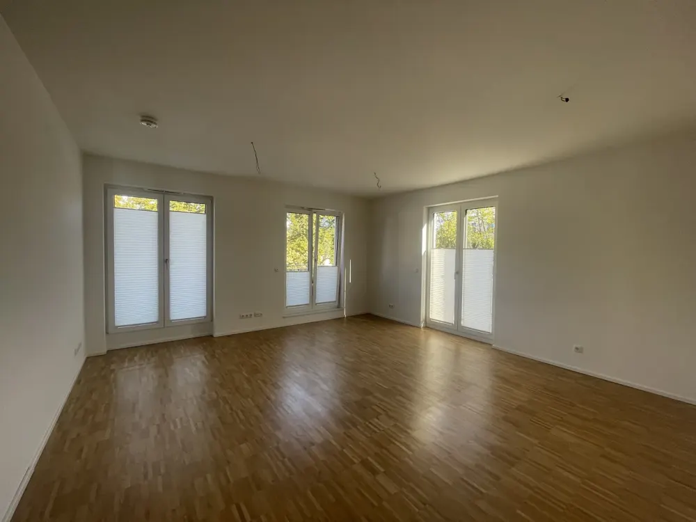 Viel Freiraum: Helle 4-Zimmer-Wohnung in Berlin-Tegel