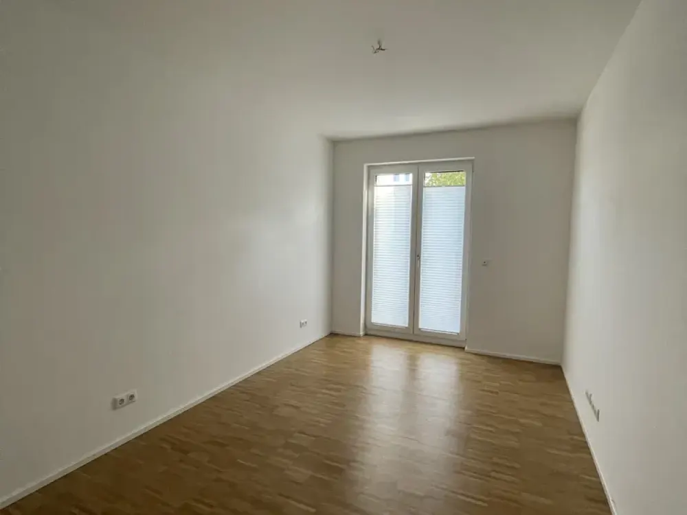 Viel Freiraum: Helle 4-Zimmer-Wohnung in Berlin-Tegel