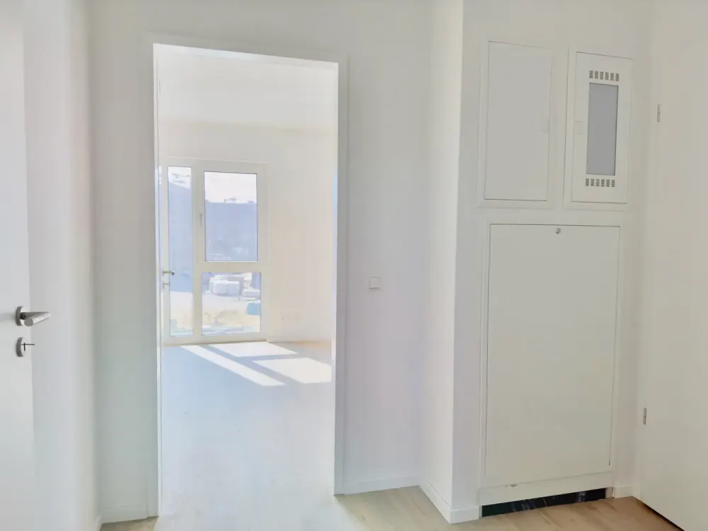 1 MONTH RENT-FREE* New Build Hannover KRONSRODE: Built-in Kitchen, South Balcony, Underfloor Heating, Storage Room, Elevator, Cellar, Underground Parking