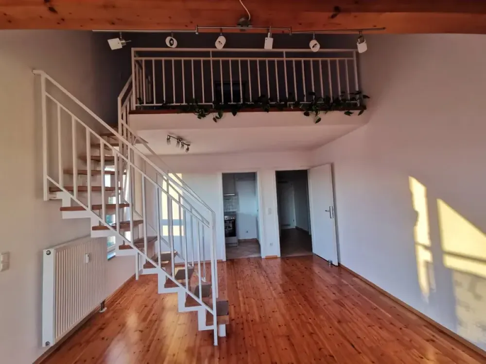 EINZIGARTIGES LOFT (103 m²) MIT ALPENBLICK & PERFEKTER ANBINDUNG