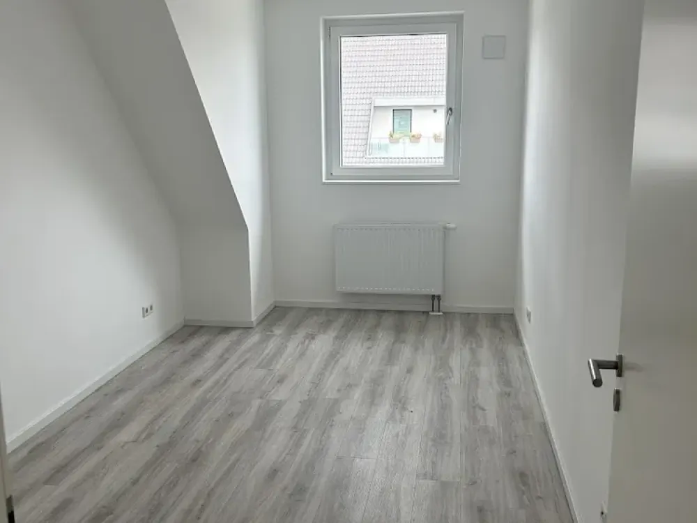 +++3-Zimmerwohnung mit Badewanne und Balkon | 1 Außenstellplatz GRATIS