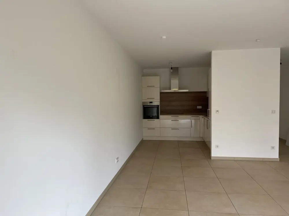 Modern und hell - 2 Zimmerwohnung mit Balkon in Hanau-Steinheim