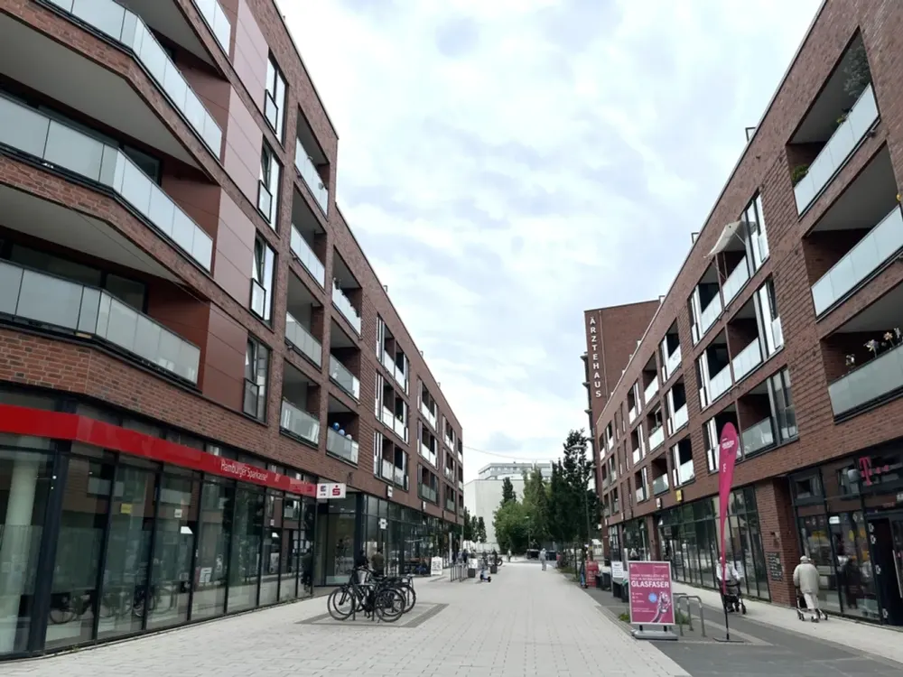 Mitten drin! Coole drei Zimmer Wohnung frei!