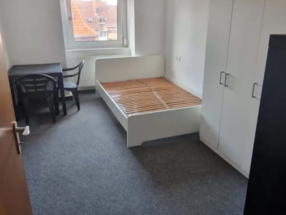 Nachmieter gesucht! 3-Zimmer-Wohnung /WG geeignet