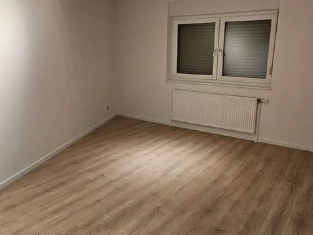 3-Zimmer-Wohnung mit Stellplatz in Schönefeld