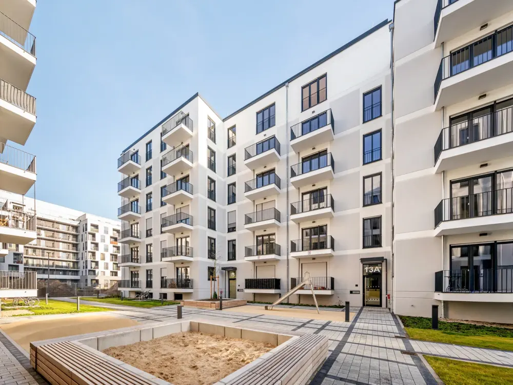 High-quality new build apartment: 3-room flat with beautiful balcony and fitted kitchen