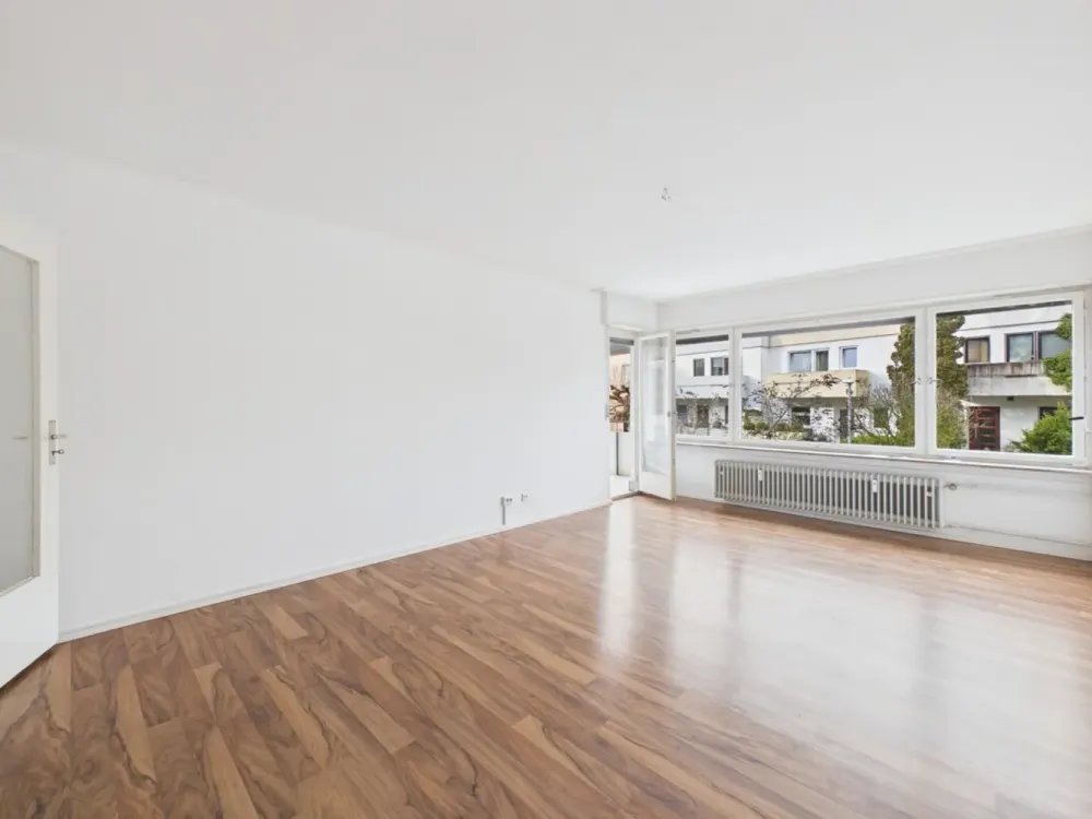 Bright 3-Room Apartment with 2 Balconies in a Quiet Location of Rohr