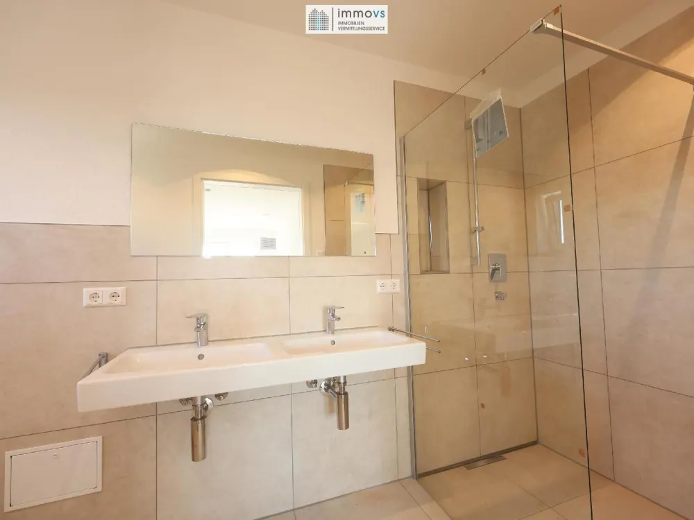 Exklusive 4 Zimmer Wohnung in ruhiger Wohnlage, Platz für die ganze Familie...