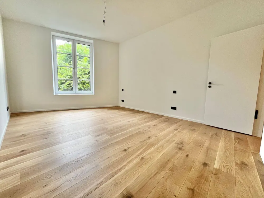 Familiengerecht und Stilvoll: Erdgeschoss mit Terrasse (Neubau-Erstbezug) im Schanzenviertel