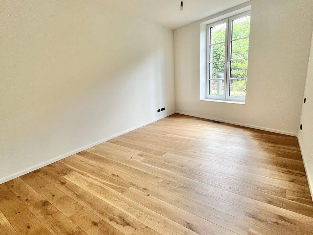 Familiengerecht und Stilvoll: Erdgeschoss mit Terrasse (Neubau-Erstbezug) im Schanzenviertel