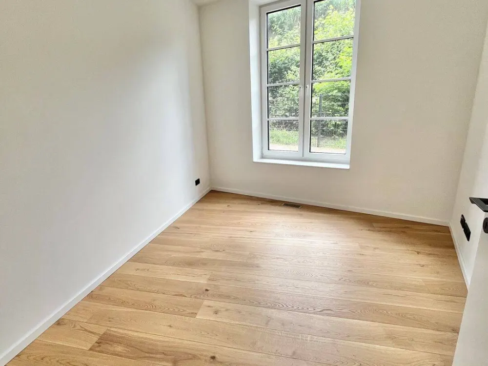 Familiengerecht und Stilvoll: Erdgeschoss mit Terrasse (Neubau-Erstbezug) im Schanzenviertel