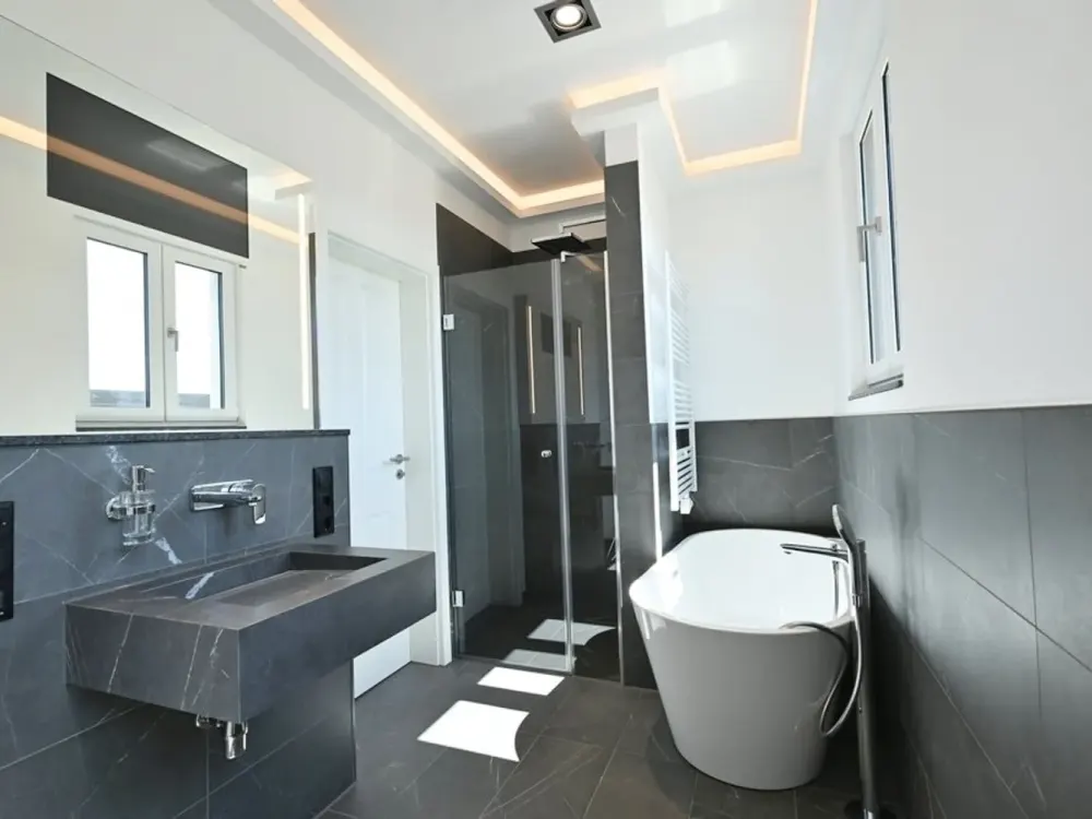 Sensational Penthouse! + First Occupancy + Elevator + Luxury Kitchen + Parquet + Underfloor Heating + Luxury Bathroom