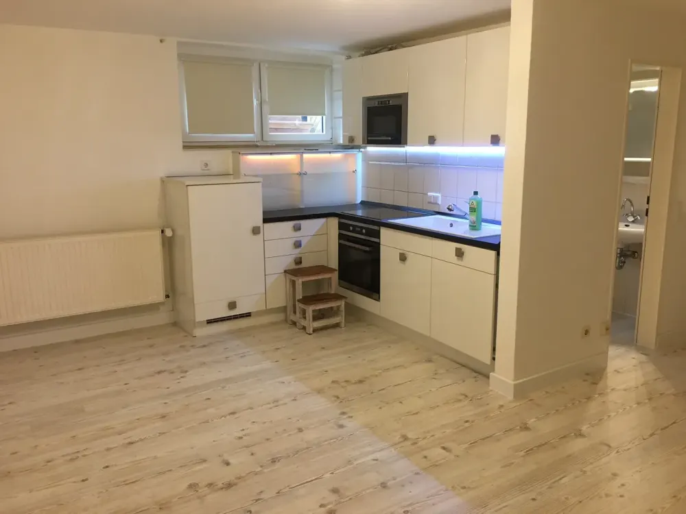 Bright Basement 26 m² MS-Wilkinghege modern self-sufficient Singles