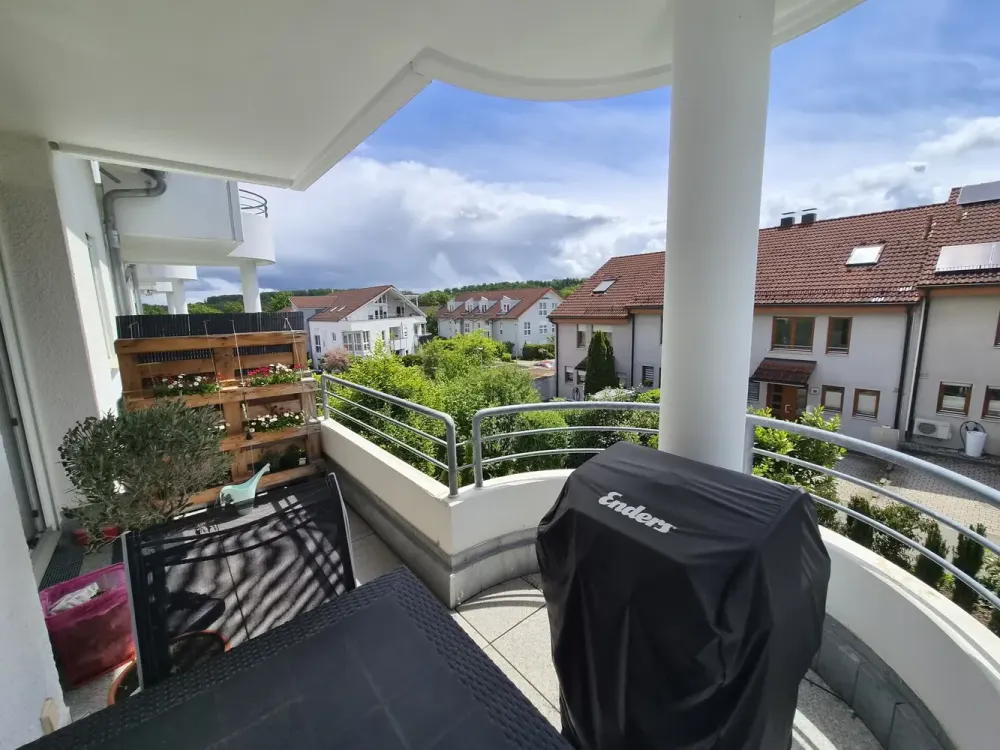 Großzügige 3-Zimmer-Wohnung mit Balkon in ruhiger Aussichtslage von Böblingen