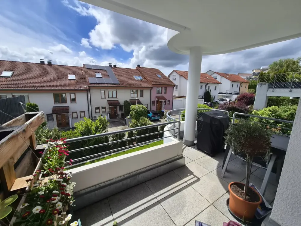 Großzügige 3-Zimmer-Wohnung mit Balkon in ruhiger Aussichtslage von Böblingen