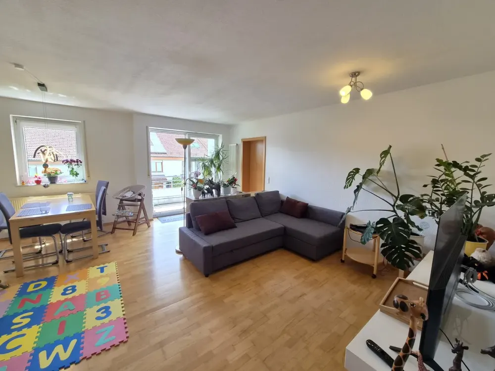 Großzügige 3-Zimmer-Wohnung mit Balkon in ruhiger Aussichtslage von Böblingen
