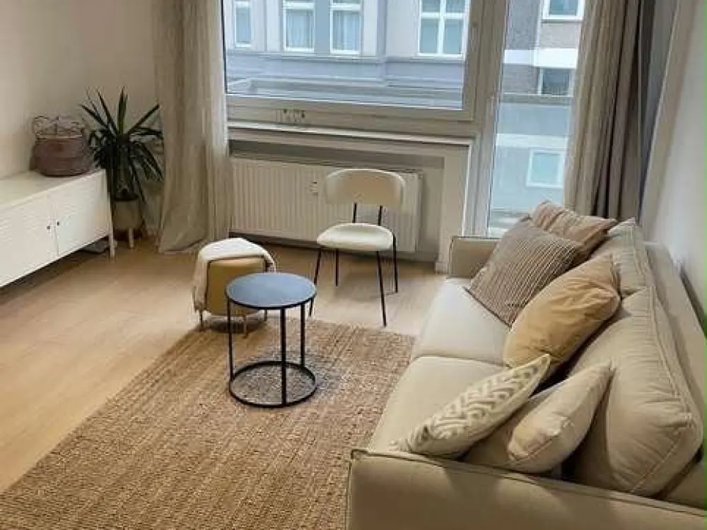 Voll möblierte 1-Zimmer-Wohnung in Top-Lage von Pempelfort