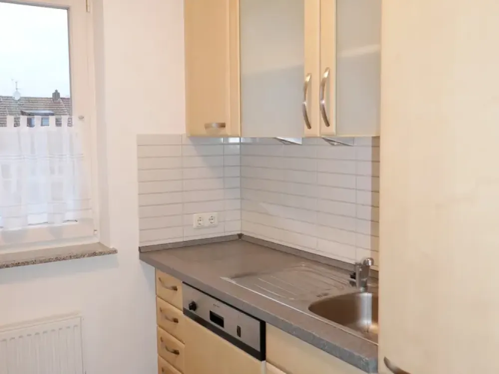 2-Zimmer-Wohnung mit Einbauküche und Balkon in Langen, ruhige Lage Nähe Birkenwäldchen