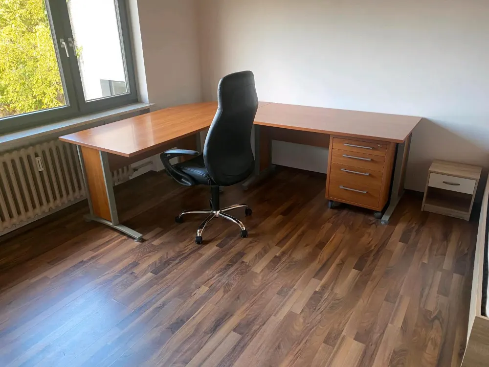 WG ZIMMER FRIEDRICHSHAFEN AILINGEN JAN - MÄR 2027 AN STUDENTEN