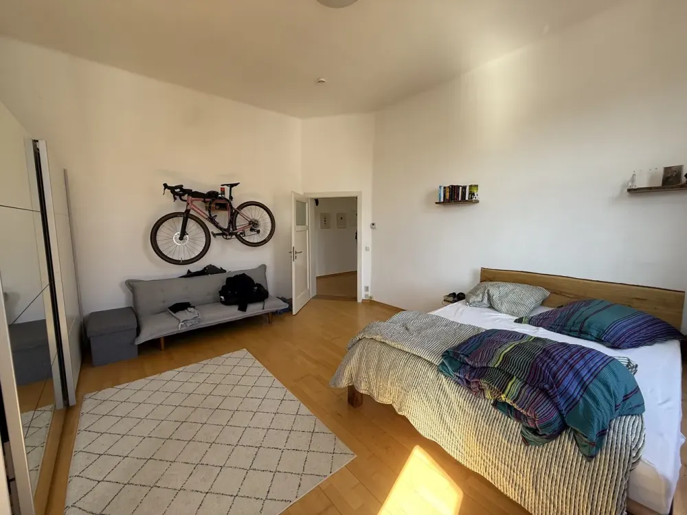 Lively Living in Südstadt: 2-Room Apartment in Hannover
