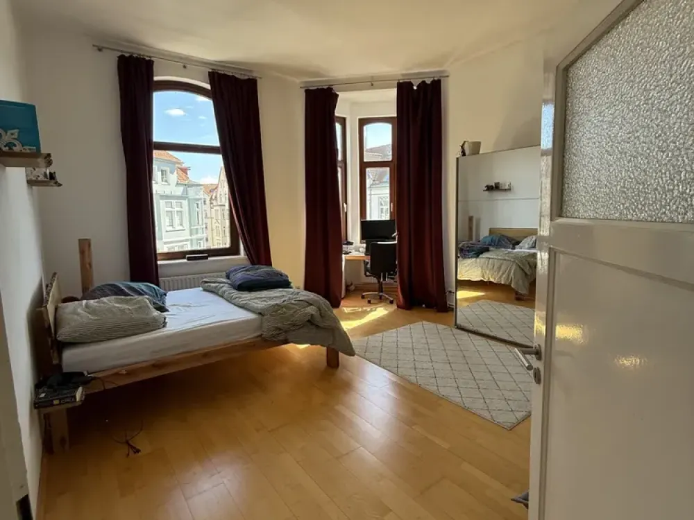 Lively Living in Südstadt: 2-Room Apartment in Hannover