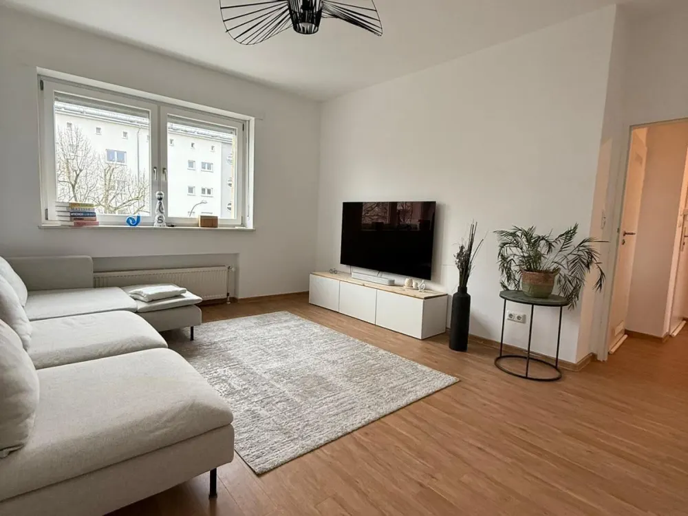 Zu vermieten Helle, hochwertig möblierte 2-Zimmer-Wohnung, 65 qm