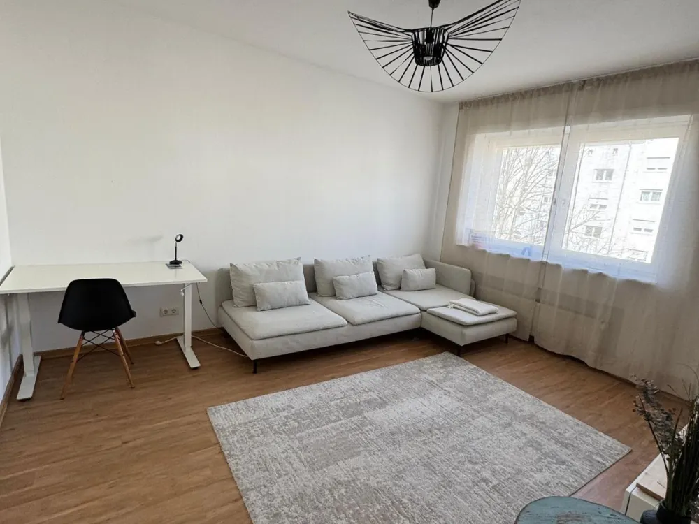 Zu vermieten Helle, hochwertig möblierte 2-Zimmer-Wohnung, 65 qm