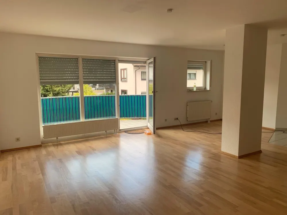 Maisonette-Wohnung 120qm 4,5 Zimmer zu vermieten.