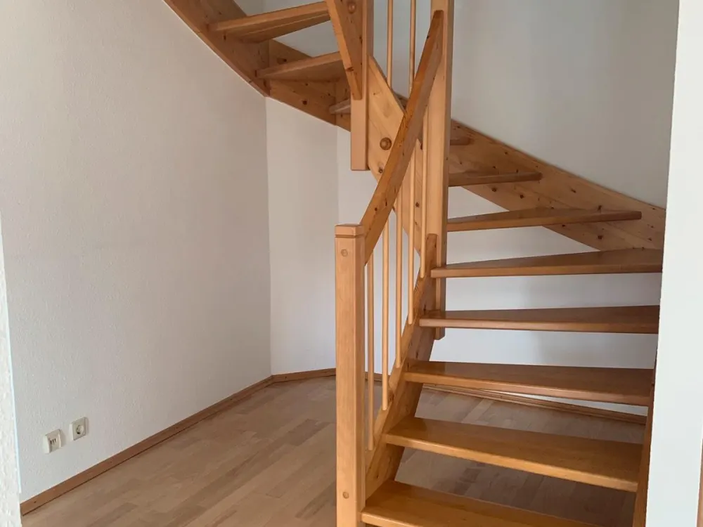 Maisonette-Wohnung 120qm 4,5 Zimmer zu vermieten.