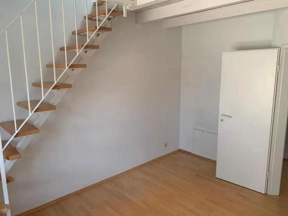 Maisonette-Wohnung 120qm 4,5 Zimmer zu vermieten.