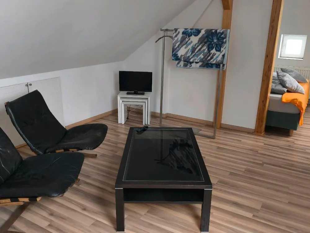 Schöne Möblierte Maisonette Wohnung