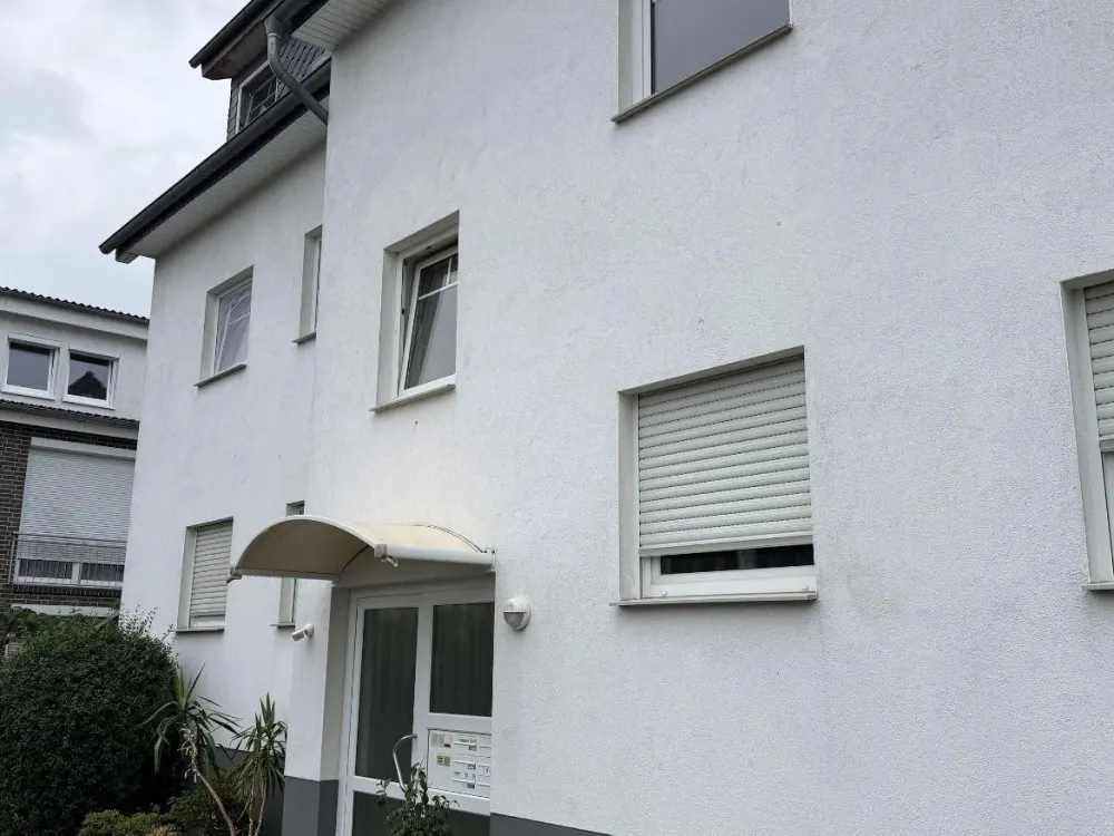 2 Zimmer Balkonwohnung mit Einbauküche in Bremen, Huchting